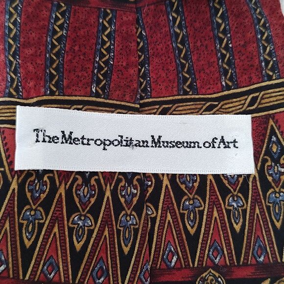 Metropolitan Museum of Art Silk Men's Necktie - Picture 4 of 9